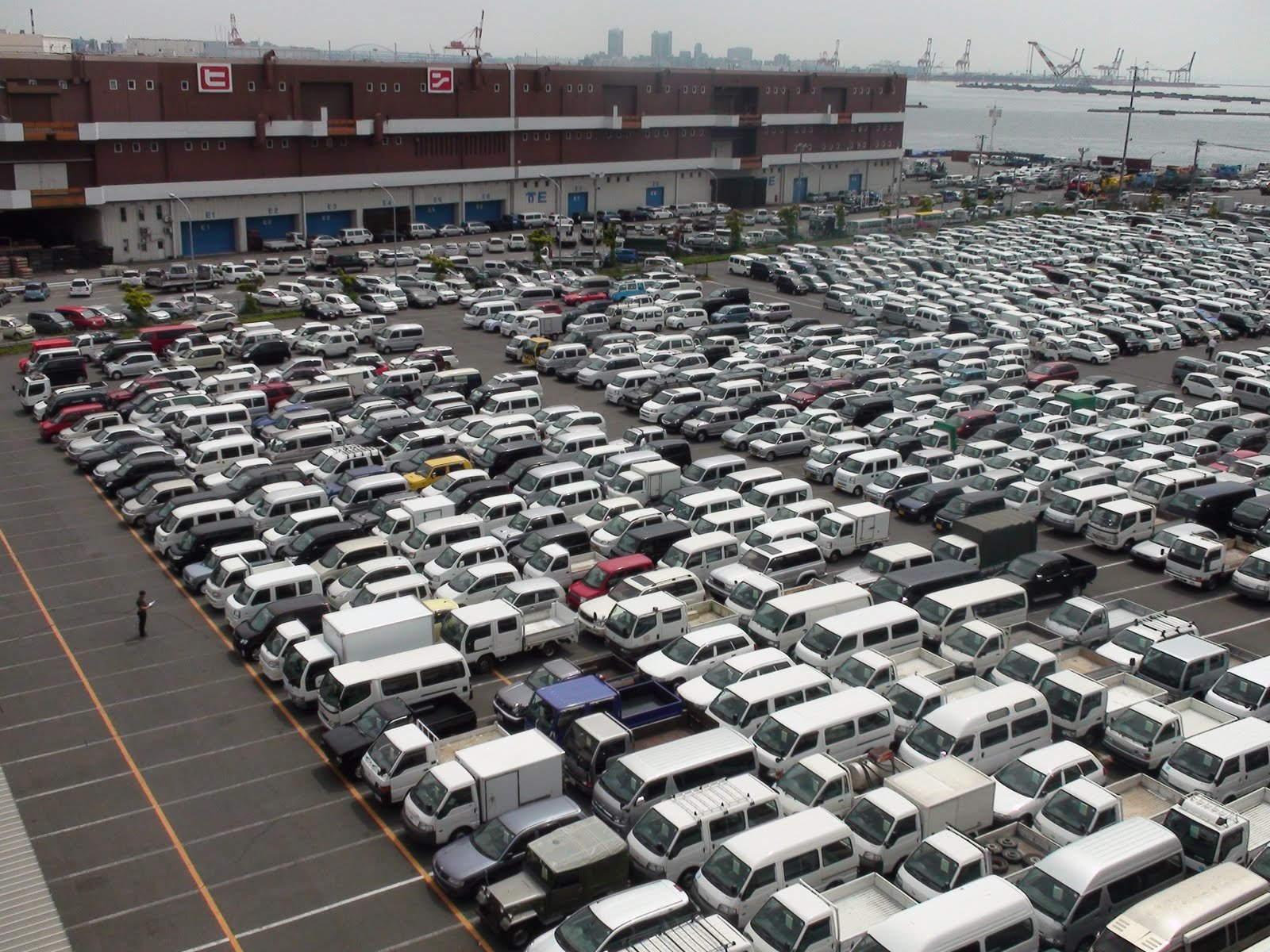 Buying a used car at the Japanese Car Auctions! 